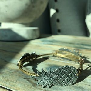 BB Pineapple Bangle Bracelet